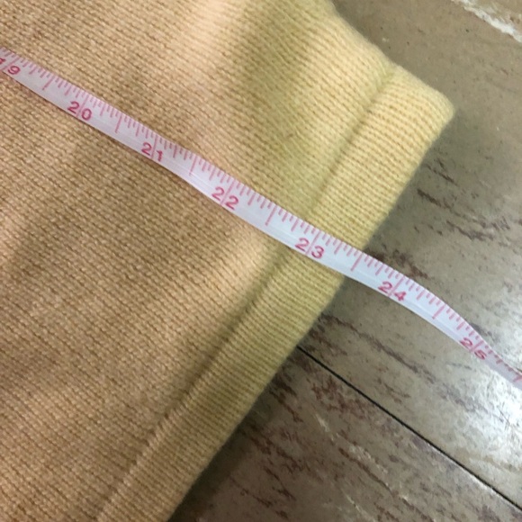 Baby Yellow Calvin Klein Lightweight Turtleneck Sweater Small100% Cashmere *Flaw - Picture 8 of 8